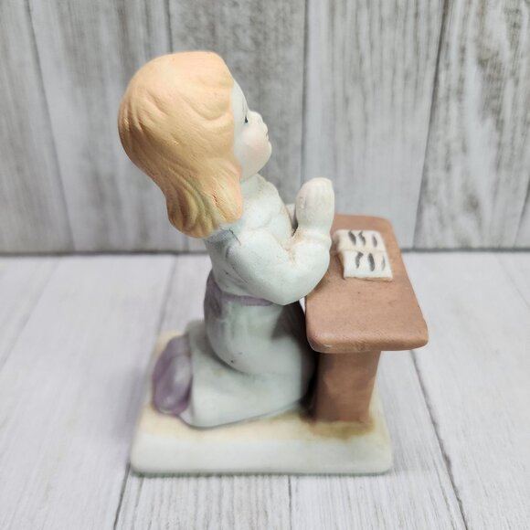 Vintage Catholic Girl Kneeling Prayer Pray Ceramic Figurine First Communion - Picture 4 of 7